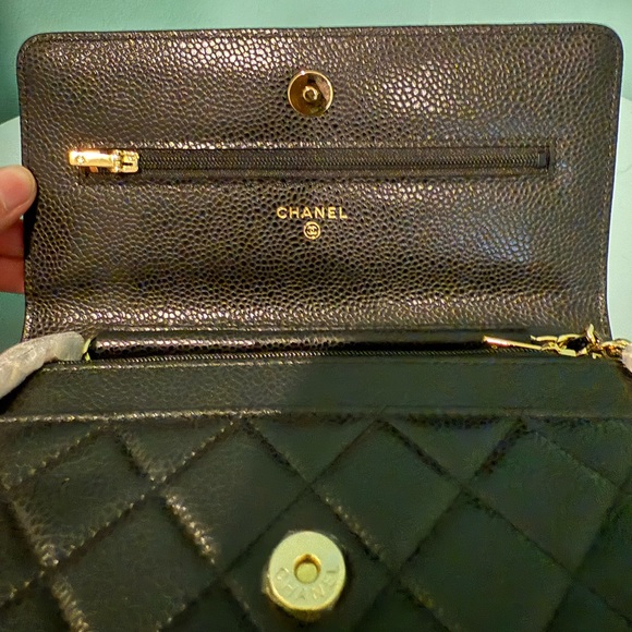 Brand New Chanel Caviar Quilted Wallet on Chain - Picture 7 of 8